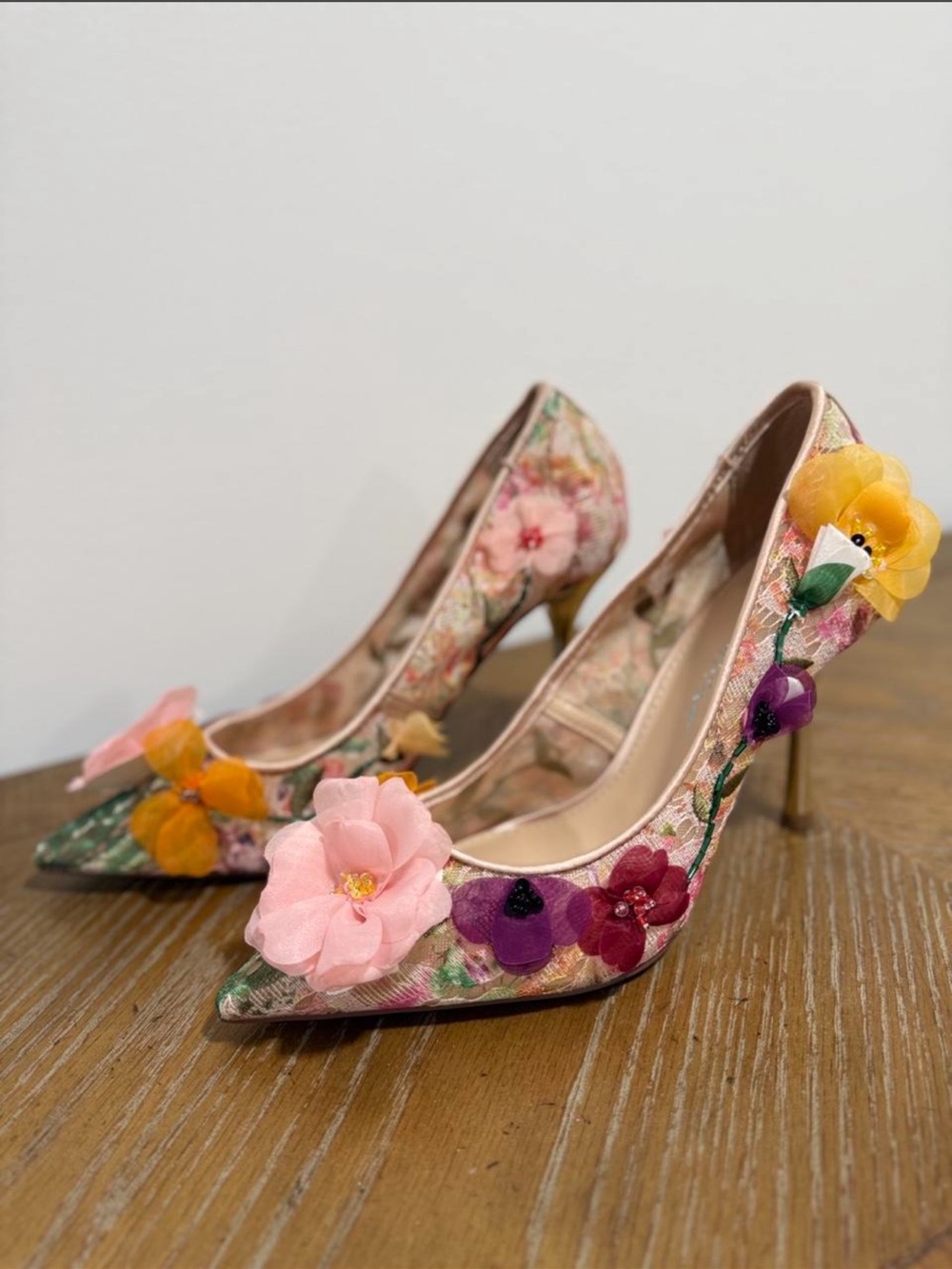 Floral 3D Pointed-Toe Heels ๐ธ๐โจ